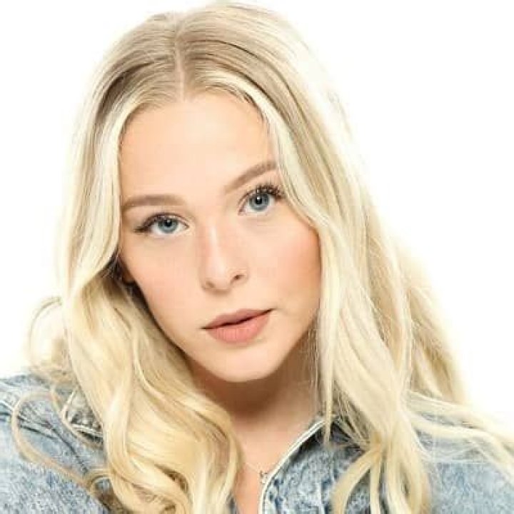 Lovey James- Age, Net Worth, Boyfriend, Dating, Height