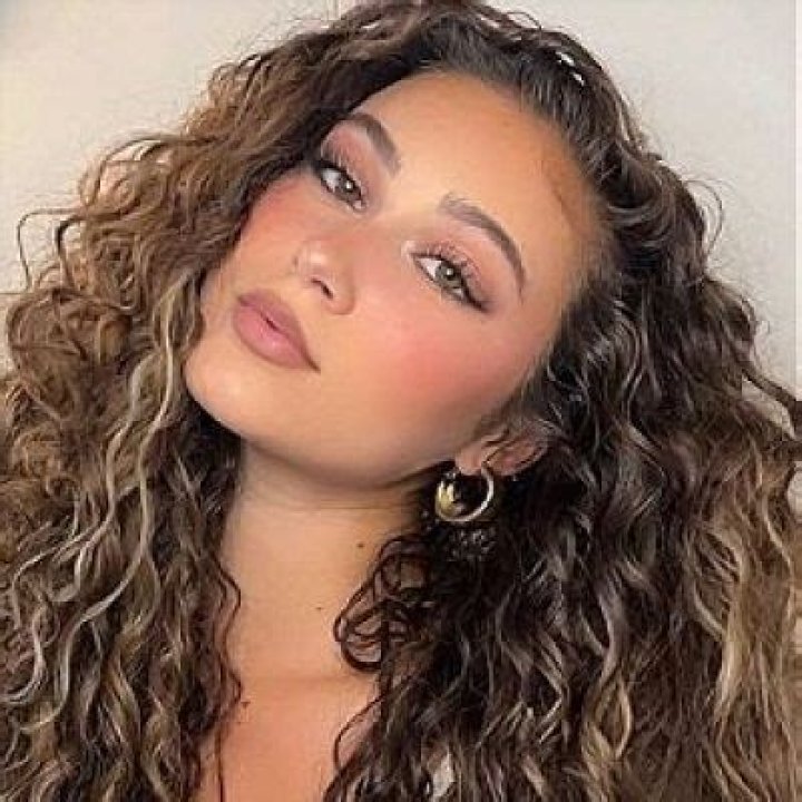 Marley Arnold- Wiki, Age, Height, Net Worth, Boyfriend, Ethnicity
