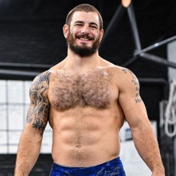 Mat Fraser- Wiki, Age, Height, Girlfriend, Net Worth, Ethnicity