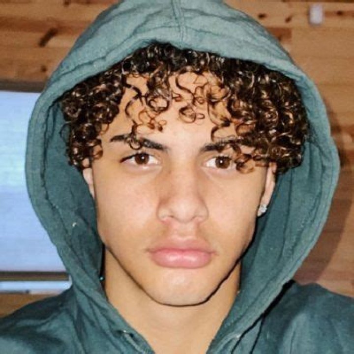Mekai Collins- Wiki, Age, Girlfriend, Net Worth, Height, Ethnicity, Career