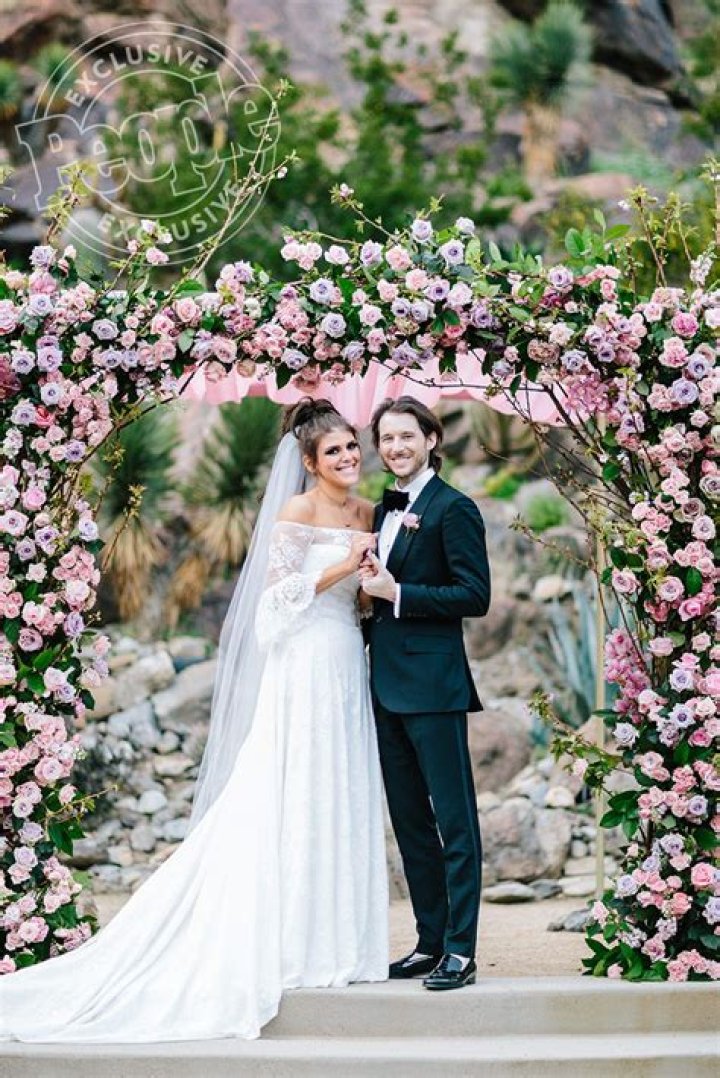 Molly Tarlov’s Husband: Who is Molly Tarlov Dating?