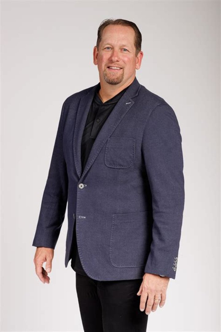 Nick Nurse Net Worth, Age, Height, Bio, Birthday, Wiki!