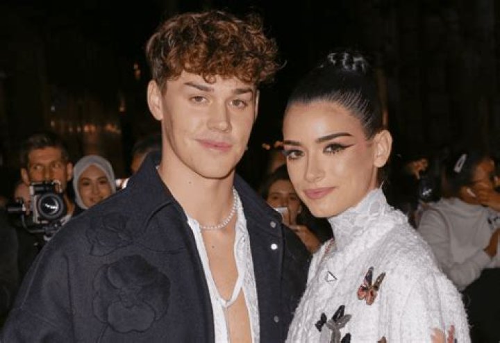 Noah Beck- Age, Girlfriend, Height, Net Worth, Nationality