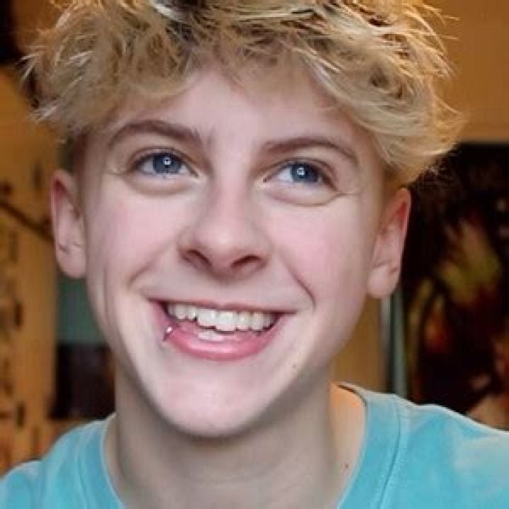 Noah Finnce Net Worth, Age, Height, Bio, Birthday, Wiki!