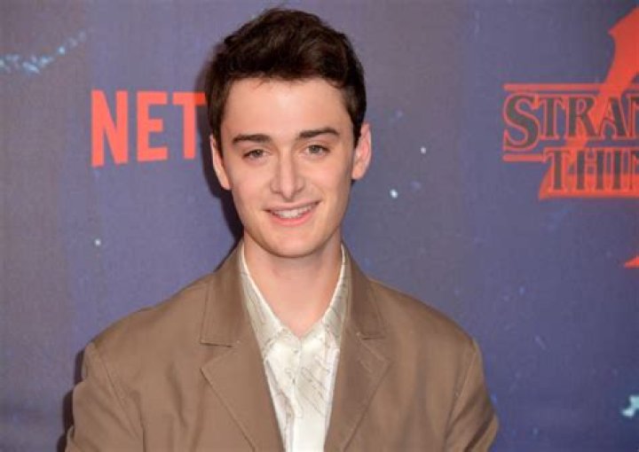 Noah Schnapp Net Worth, Age, Height, Bio, Birthday, Wiki!
