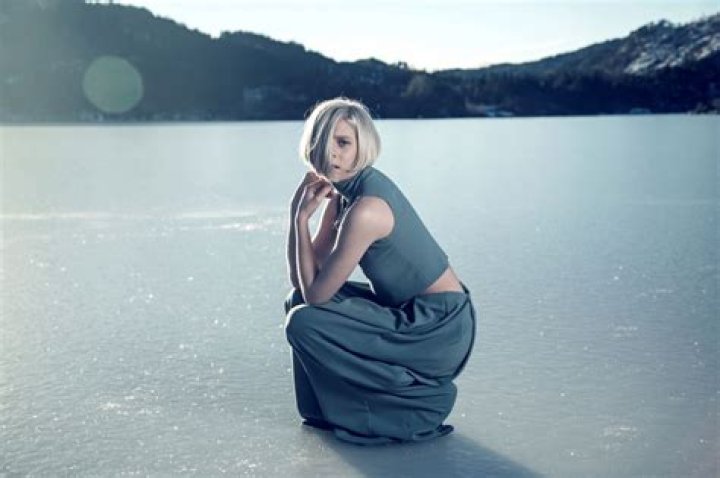 Norwegian Singer AURORA Releases New Song