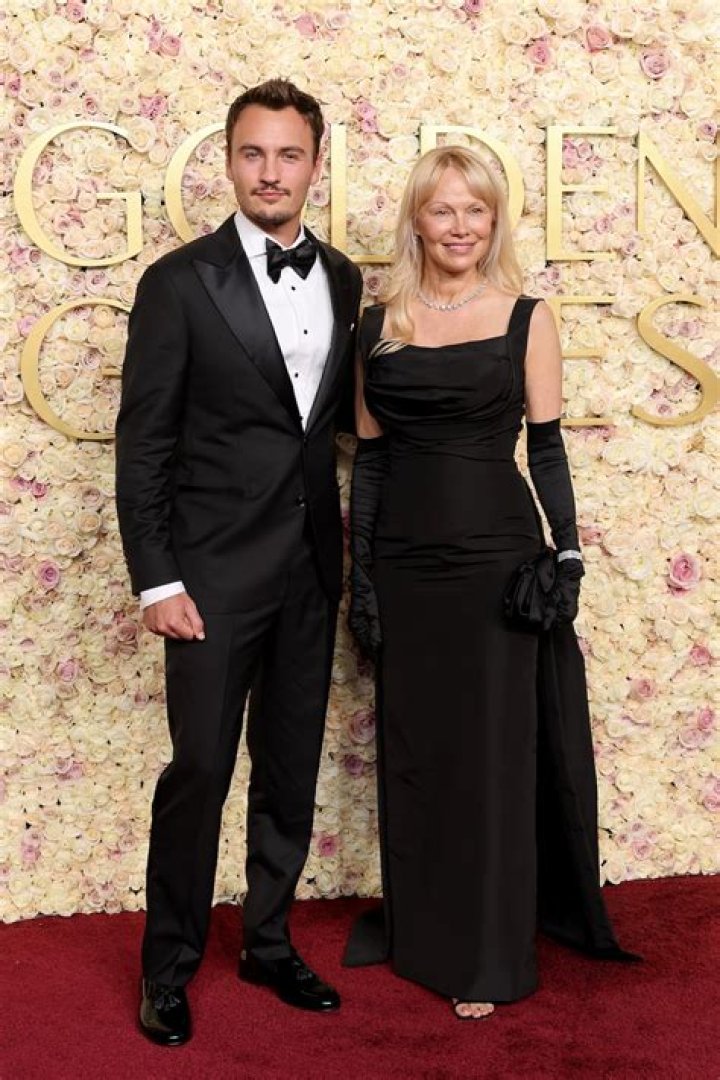 Pamela Reed’s Husband: Who is Pamela Reed Dating?