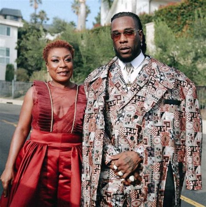 Pray For Burna Boy’s Mother – Check Out What Burna Boy Revealed Happened To His Mother