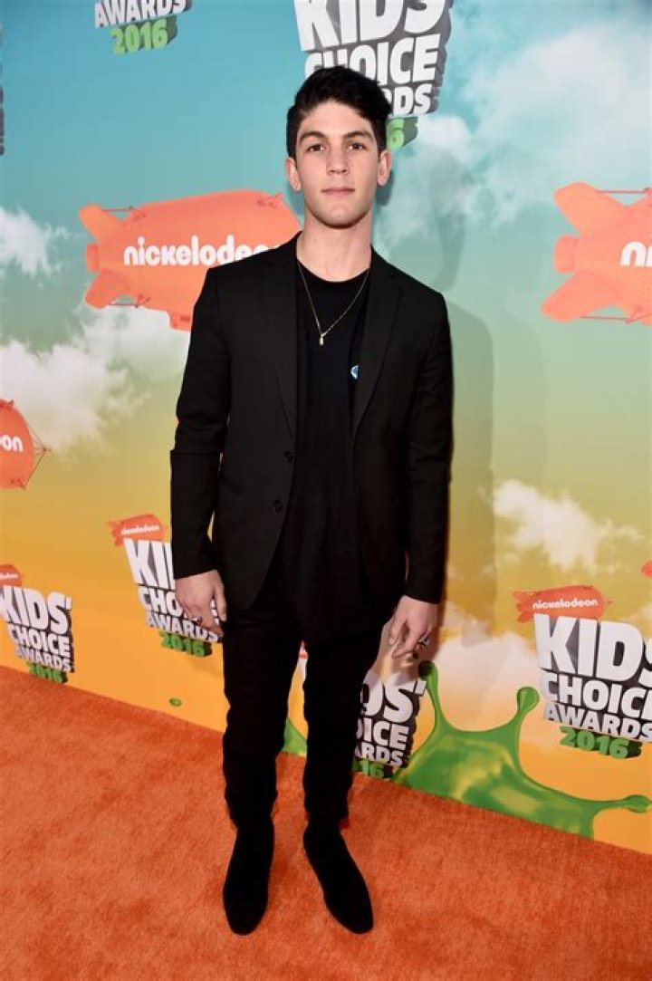 Rahart Adams Net Worth, Age, Height, Bio, Birthday, Wiki!