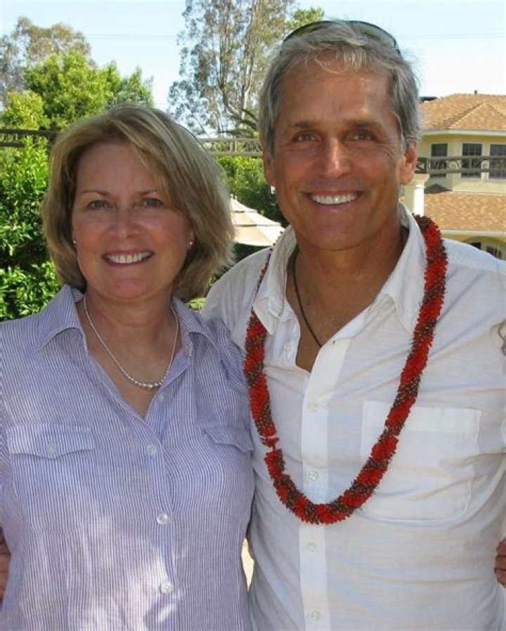Randi Oakes’s Husband: Who is Randi Oakes Dating?