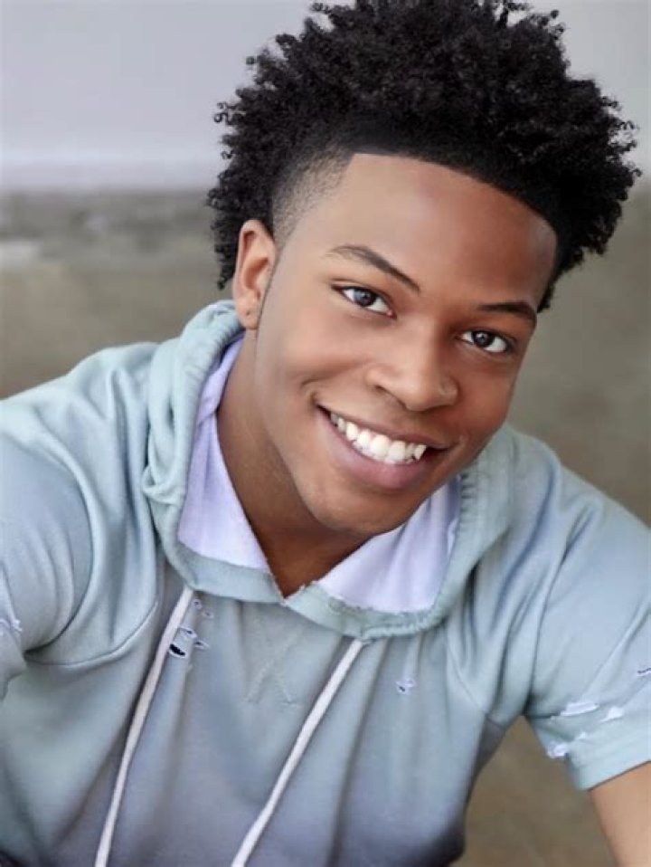 Rorrie D Travis Age, Wiki, Biography, Height and Girlfriend