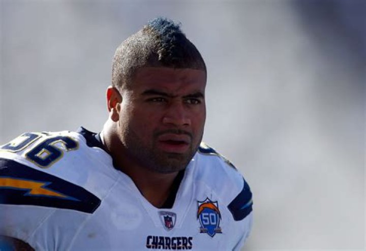 Shawne Merriman - Net Worth, Age, Height, Birthday, Bio, Wiki!
