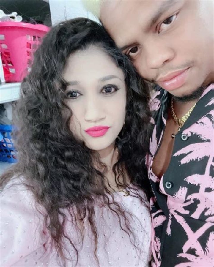 Shimron Hetmyer- Bio, Age, Ethnicity, Height, Net Worth, Wife, Marriage