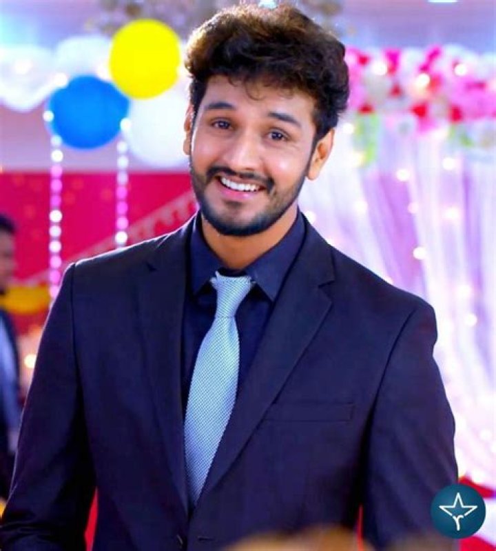Sibbu Suryan- Biography, Age, Nationality, Ethnicity, Girlfriend, Net Worth