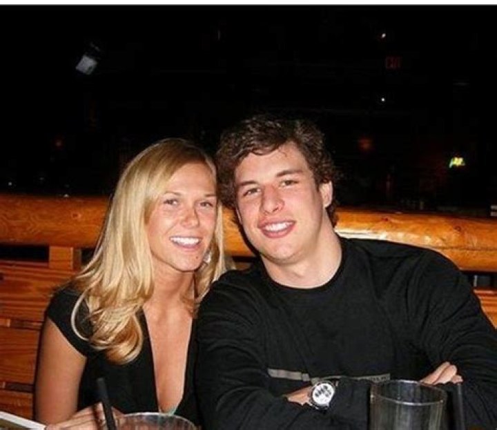 Sidney Crosby Bio, Age, Height, Sister, Wife, Girlfriend, Contract, Stats, Net Worth