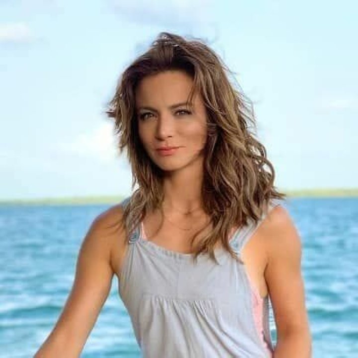 Silvia Navarro- Wiki, Age, Boyfriend, Ethnicity, Net Worth, Height, Career