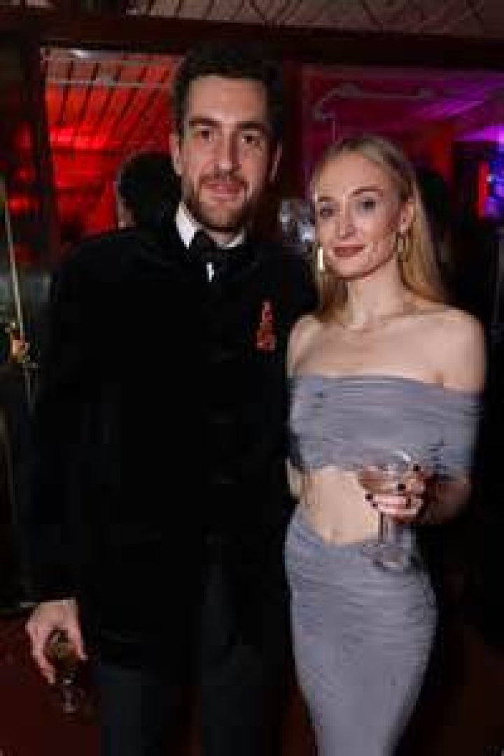 Sophie Passmann’s Boyfriend: Who is Sophie Passmann Dating?