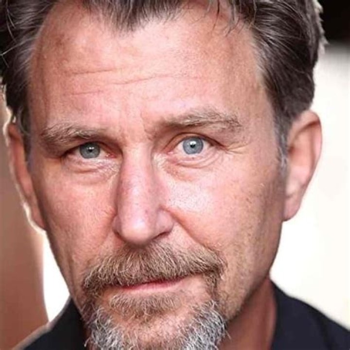 Timothy Carhart Net Worth, Age, Height, Bio, Birthday, Wiki!
