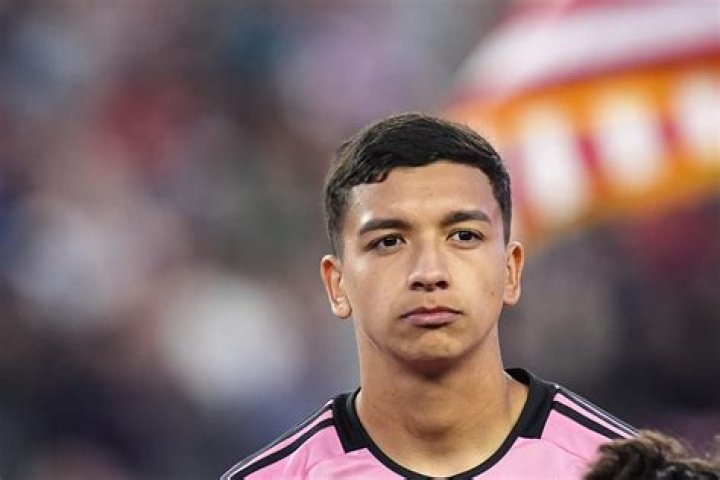 Tomás Avilés Bio, Age, Height, Girlfriend, Parents, Children, Net Worth