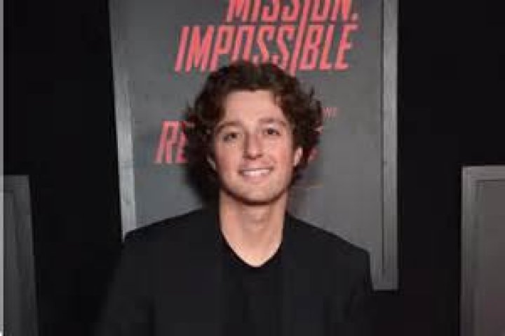 Tucker Genal- Net Worth, Bio, Age, Girlfriend, Height, Nationality, Career