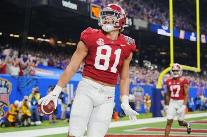 What Is Cameron Latu Nationality? Meet The NFL Player On Instagram
