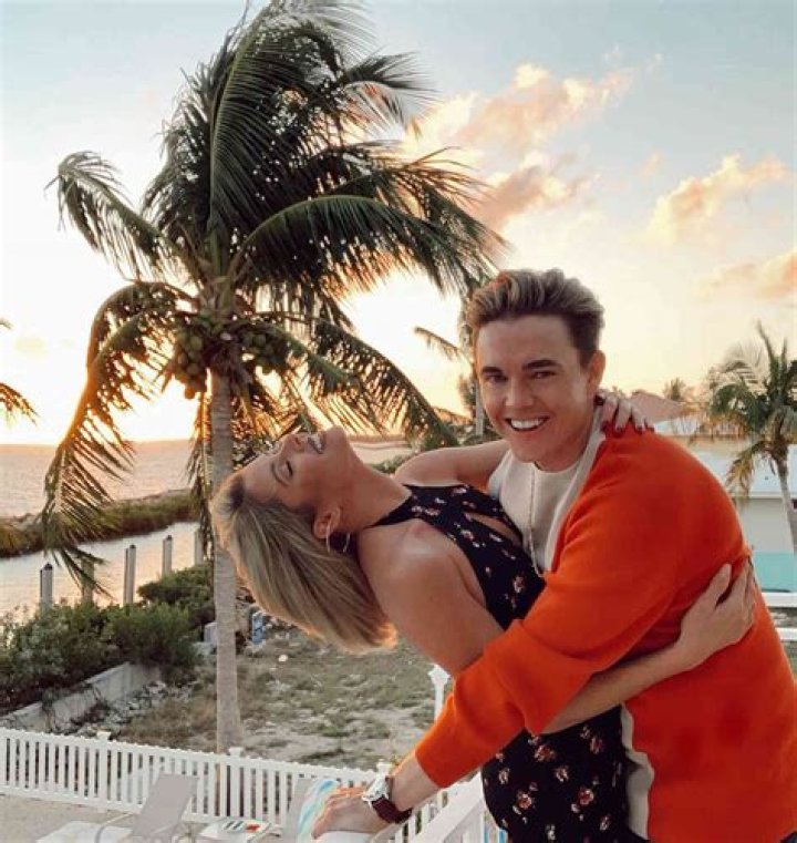 Who Is Jesse McCartney Wife Katie Peterson? Everything On Her Age And Instagram- Bio