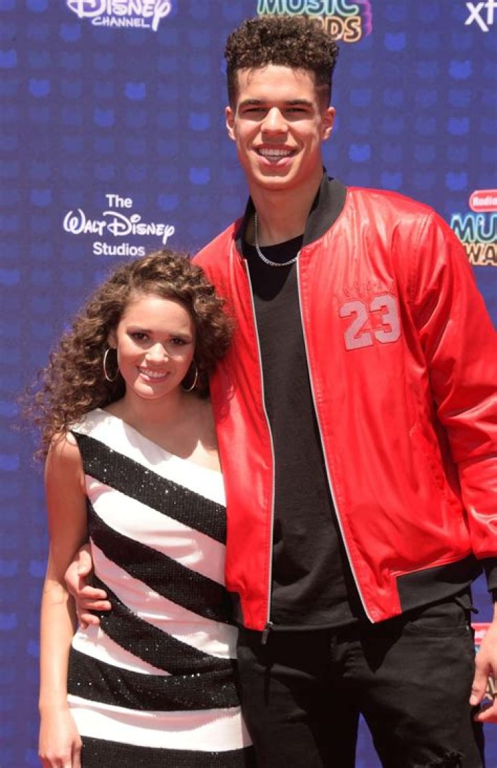 Who is Madison Pettis Dating – Madison Pettis's Boyfriend & Exes