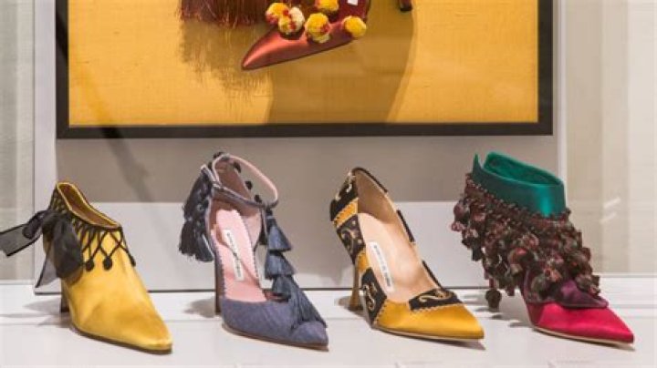 Who is Manolo Blahnik (designer)? Find Net Worth, Quote, Awards, Fact, Wiki
