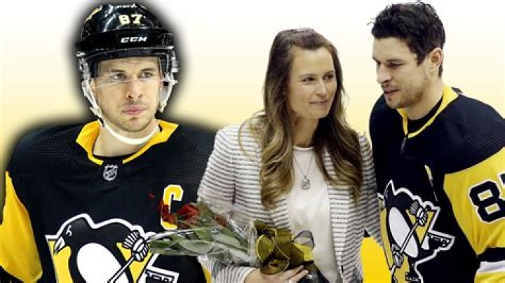 Who is Sidney Crosby Dating – Sidney Crosby's Girlfriend & Exes