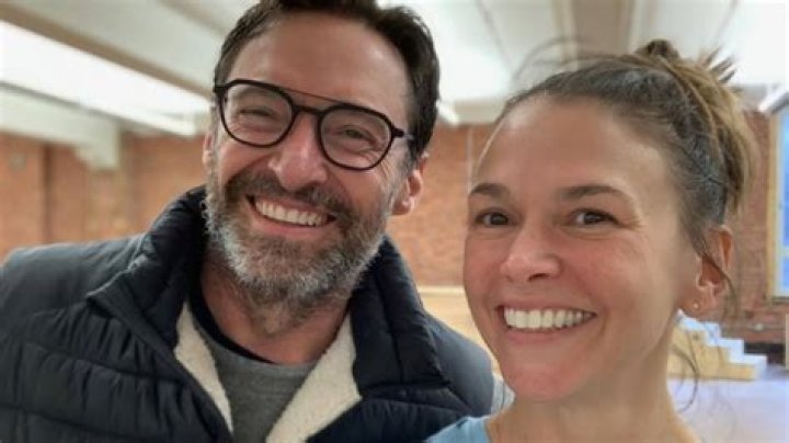 Who is Sutton Foster Dating – Sutton Foster's Husband & Exes