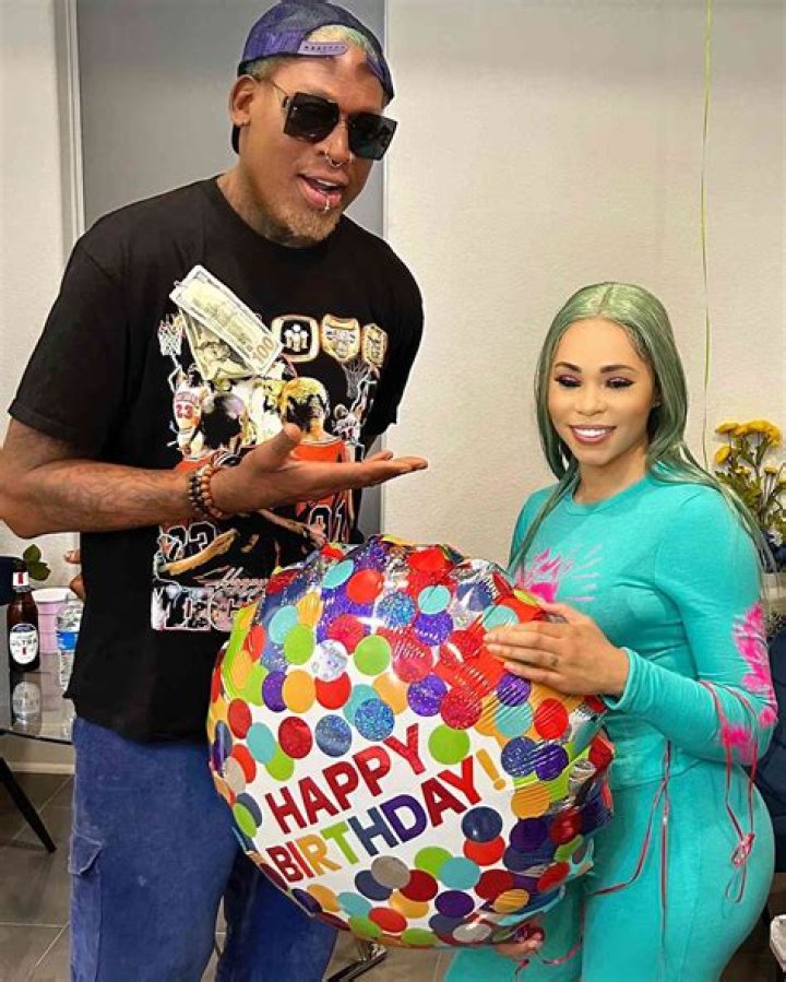 Who is Yella Beezy Dating – Yella Beezy's Girlfriend & Exes