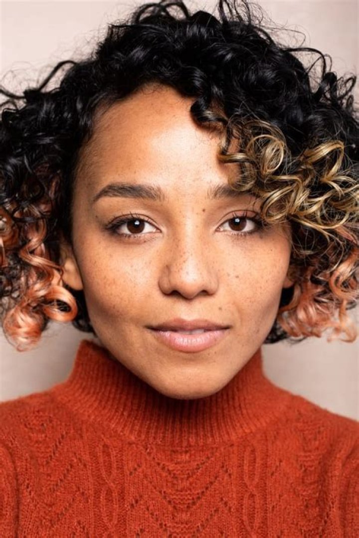 Who Is Yumarie Morales From The Dropout? Meet The Actress On Instagram
