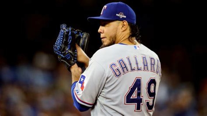 Yovani Gallardo - Net Worth, Age, Height, Birthday, Bio, Wiki!